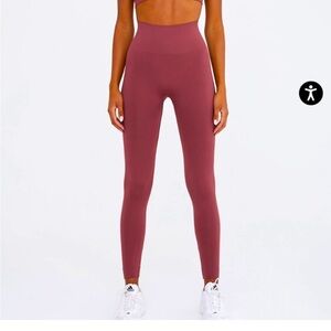 NWT Set Active SCULPTFLEX Leggings in Canyon